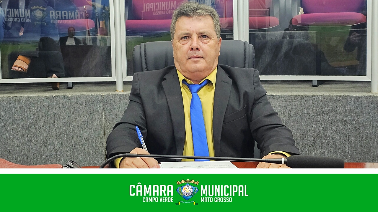 Clênio Joaquim indica o cascalhamento do pátio da Escola Municipal Santo Antônio e da Escola Estadual Gustavo Dutra em Santo Antônio da Fartura.